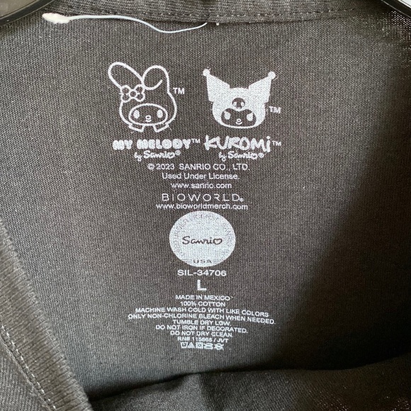 My Melody & Kuromi Flame Heart Black Cotton Cropped Boyfriend T-Shirt Sz Large - Picture 5 of 7